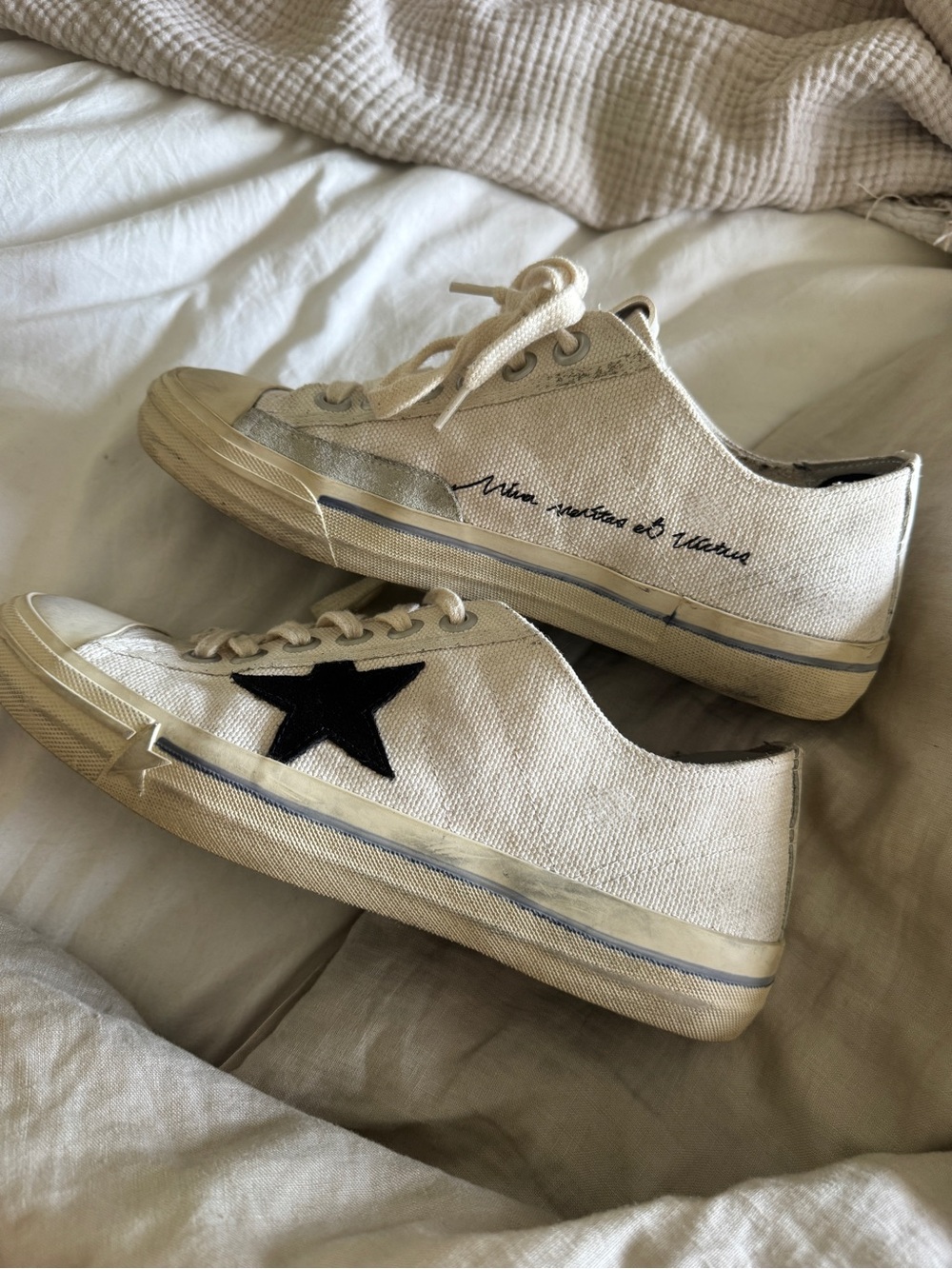 Golden Goose Canvas Sneakers – Size 39 EU - Only used once - Picture 8 of 13